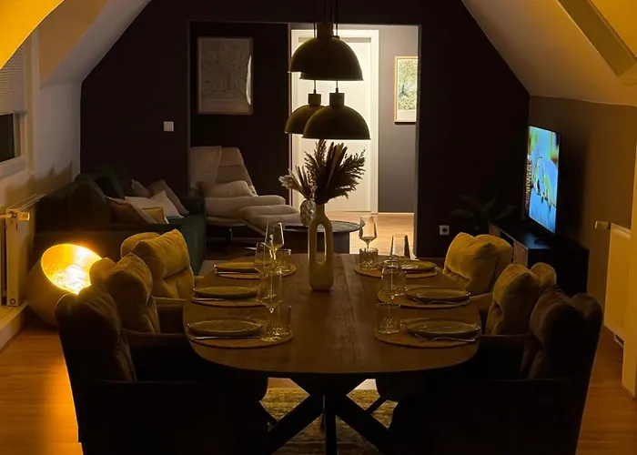 Corporate Comforts Altstadt Апартаменты